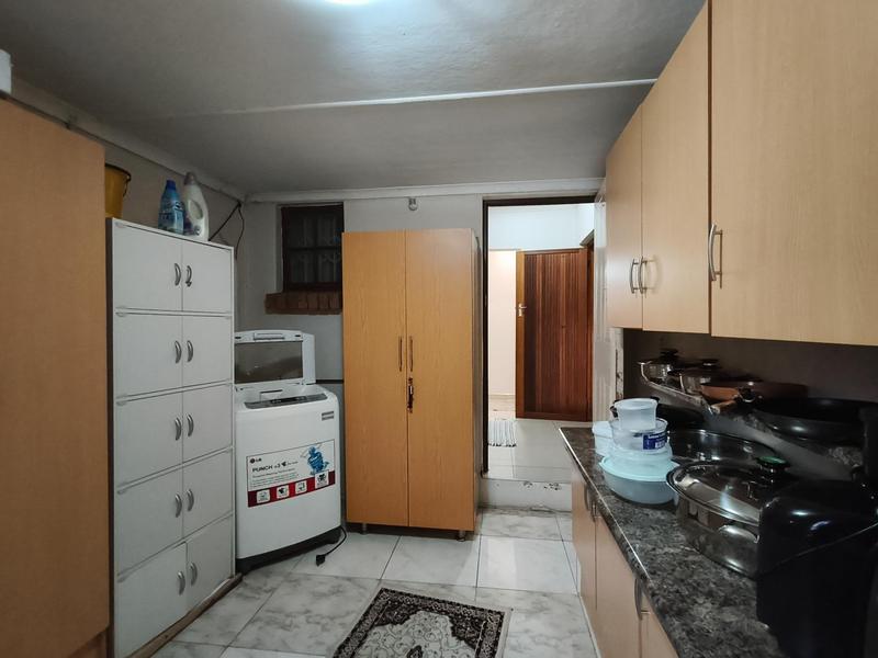 7 Bedroom Property for Sale in Southernwood Eastern Cape
